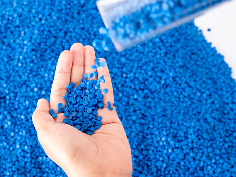 Thermoplastic Compounds: The Backbone of Next-Gen Plastic Masterbatch Manufacturing - Plastiblends
